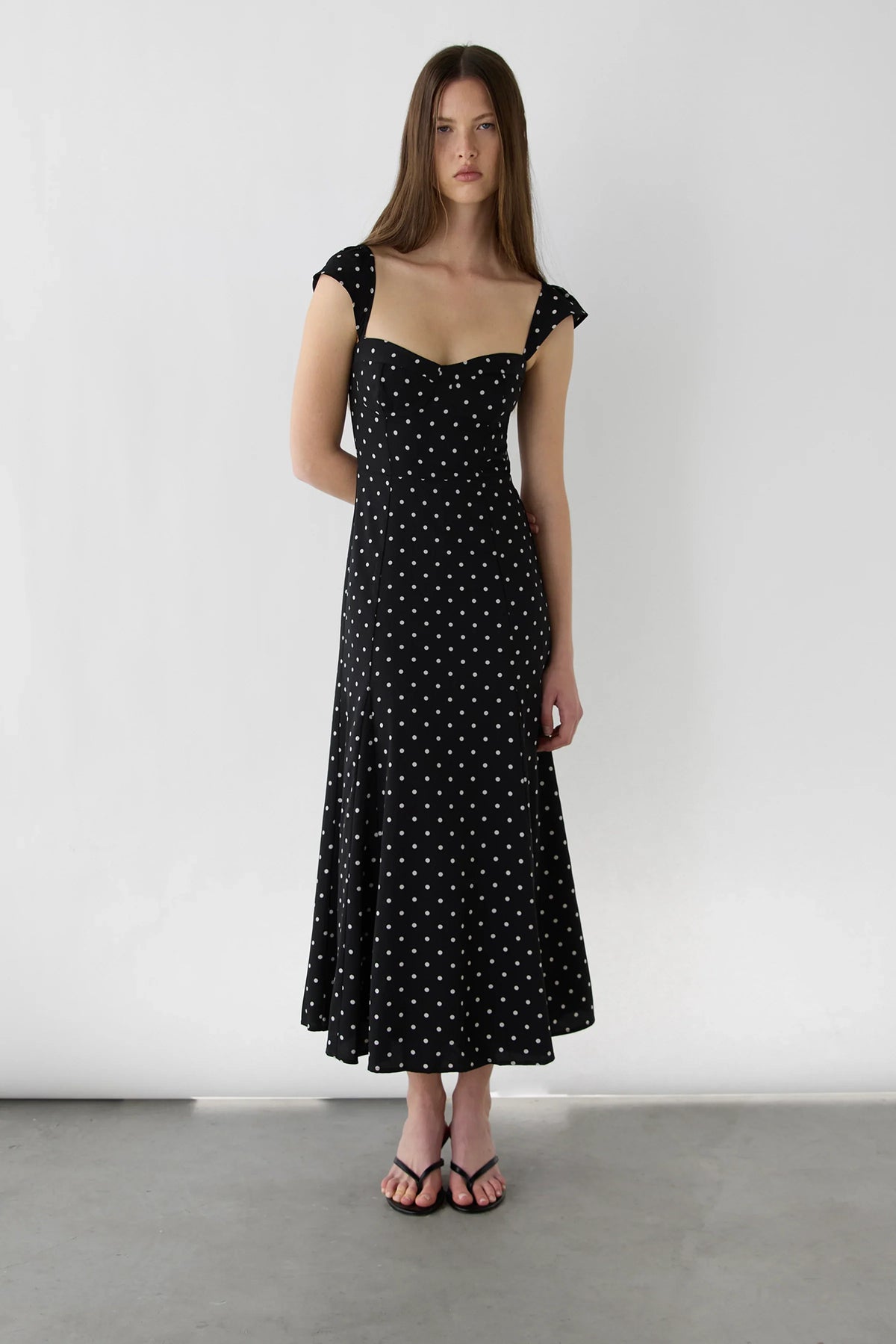 SWEETHEART NECKLINE CORSET MIDI DRESS